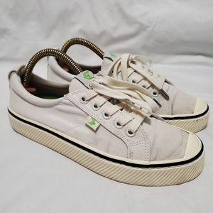 Cariuma Low Top Canvas Sneakers Unisex Off White Womens Sz 6.5 Mens 5
